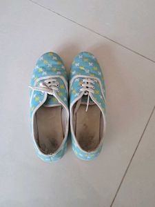 Blue Butterfly Print Sneakers