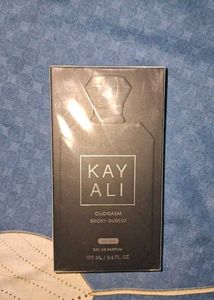 Kayali Smoky Oud 100 ml Mastercopy
