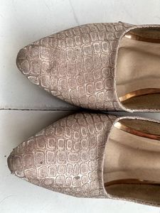 Sparkly Pointed Toe Flats