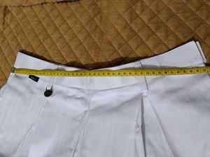 Brand New Divider Pleated White Skirt