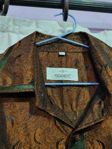 Men's Brown Textured Button-Up Shirt