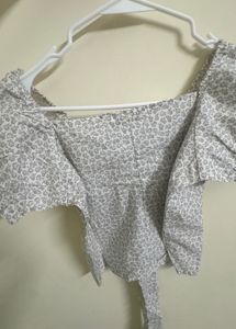 Cute Floral Puff Sleeve Crop Top