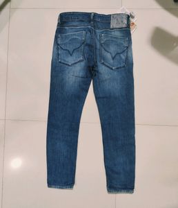 Wrangler Men's Casual Jeans. New With Tag . Good