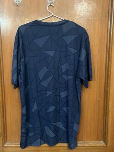SHEIN Geometric Print T-Shirt