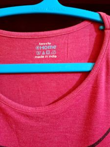 Pink feather print T-shirt