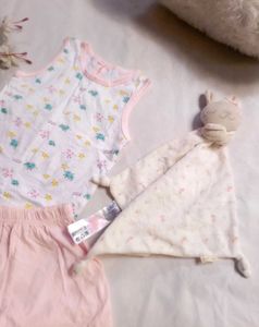 Vry,Beautiful Baby Dress And Cute Hanky