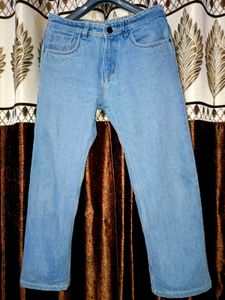Straight Fit Jeans 👖