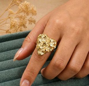 Unique Gold Heart Ring