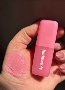 Huda Beauty Blush Filter Liquid
