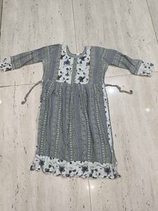 🌸 Stylish Printed Kurti Set for Women 🌸