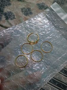 Shein Set of 5 Gold-Tone Rings, not used even once