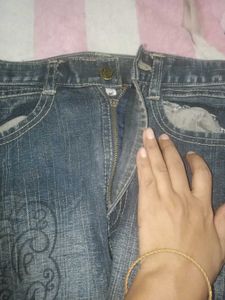 Shaded Jeans with Hand Fabric Paint