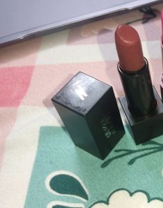 7 Makeup Essentials Combo + A Freebie