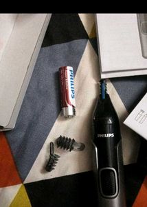 Philips Grooming Kit - Nose, Ear &amp; Eyebrow Trimmer