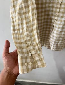 SPAO Men's Beige Gingham Button-Down Shirt