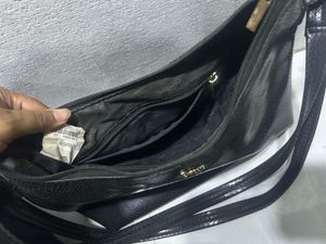 Elegant Baggitt Crossbody Bag