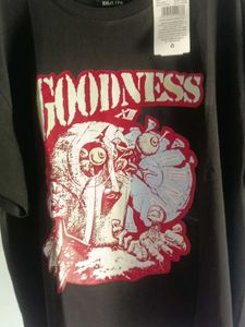 Graphic Print "GOODNESS" T-Shirt