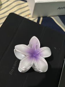 Flower Hair Clip 💜