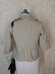 Chic Beige Cropped Jacket
