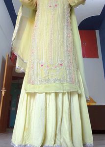 Beautiful Kurta Set with Intricate Embroidery
