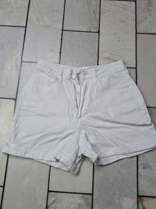 white High-Waisted Shorts
