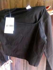 Black crop top