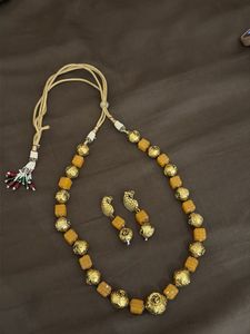 elegant jewellery set