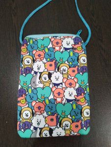 BT21 Cartoon Pouch