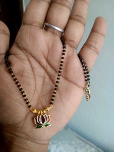 Lotus Pendant Mangalsutra