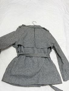 Stylish Houndstooth Trench Coat