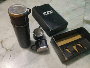#used#Vacuum Flask Set with glasses