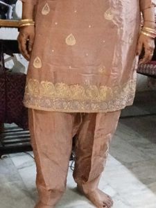 full suit in silk and a kurti i