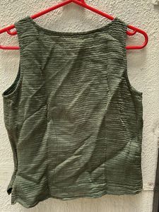 Textured Sleeveless Green Top