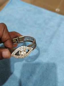 Elegant Rhinestone Evil Eye Bracelet