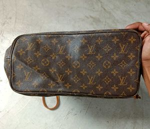 Louis Vuitton Monogram Canvas Tote Bag – Authentic