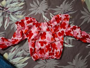 Floral Ruffled Off-the-Shoulder Crop Top