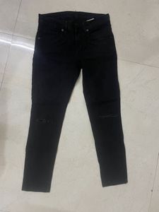 Black Distressed Jeans