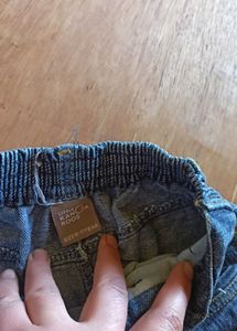 Stylish Ripped Denim Jeans