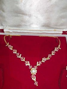 Elegant Crystal Necklace &amp; Earring Set