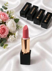 Park of 8 myglamm Manish Malhotra lipstick