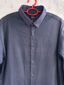 Men's Printed Button-Down Shirt