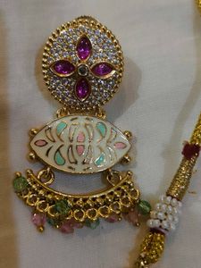 Elegant Kundan Necklace &amp; Earring Set