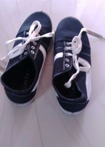 Sports Shoes,Used Once