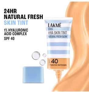Lakme 9 to 5 Hya Skin Tint - Natural Fresh Glow