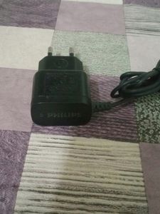 Philips Trimmer With Charger