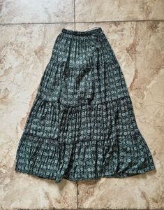 Flowy Floral Print Maxi Skirt