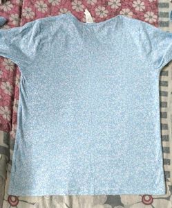 Light Blue Floral Print T-Shirt 👕🩷