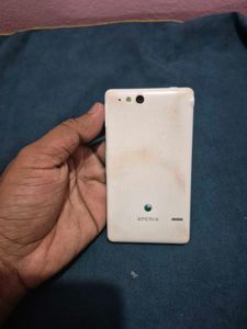 sony xperia go