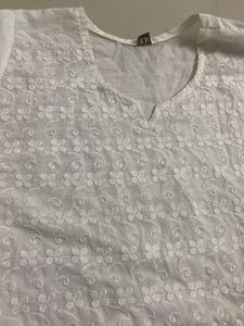 Elegant White Embroidered Kurta