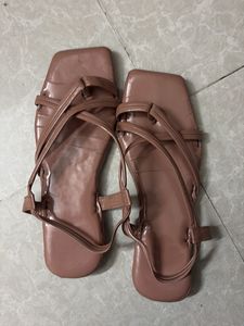 Chic Strappy Square Toe Sandals